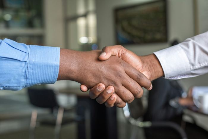 Servicii Financiare